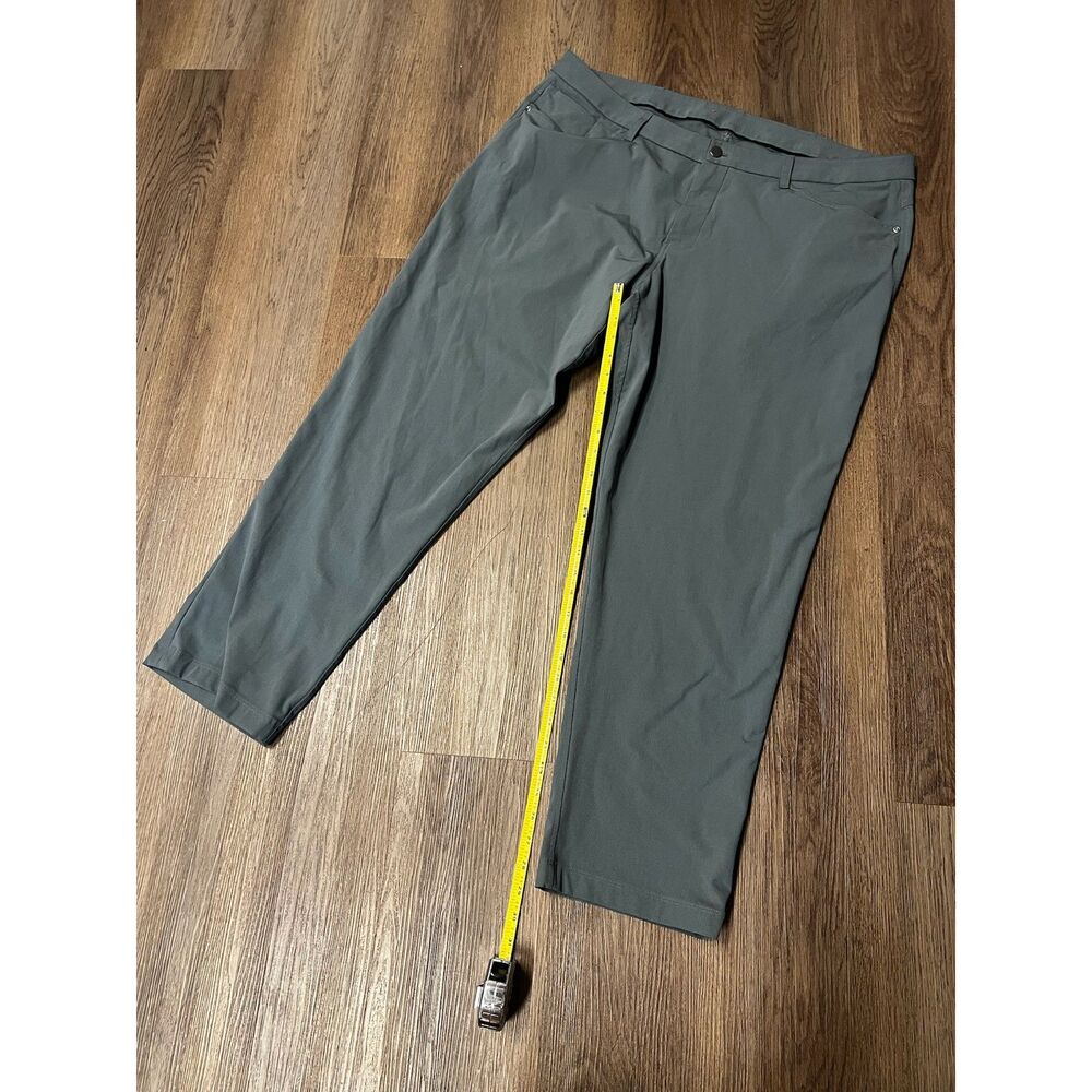Lululemon Men's abc / Commission Stretch Golf Utility Pants Grey 40x30